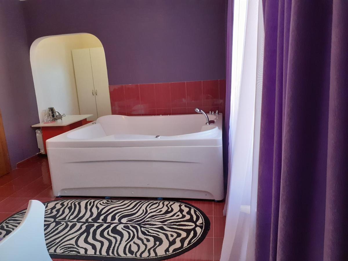 Gelov Hotel Berkovitsa Ngoại thất bức ảnh