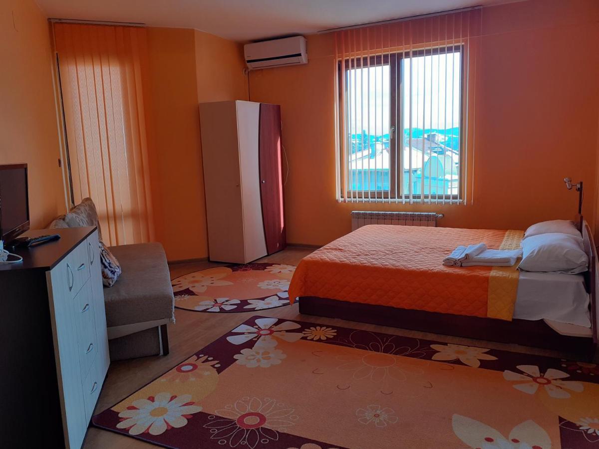 Gelov Hotel Berkovitsa Ngoại thất bức ảnh