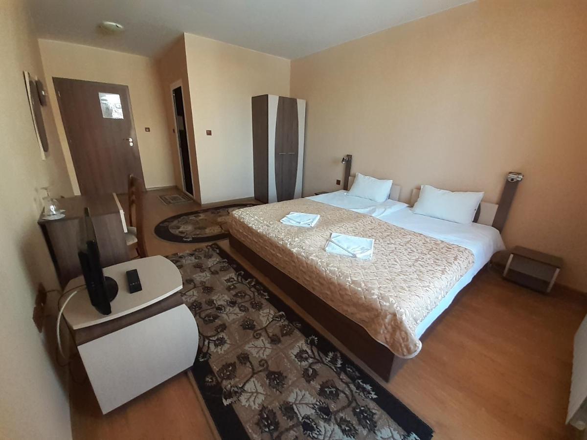 Gelov Hotel Berkovitsa Ngoại thất bức ảnh